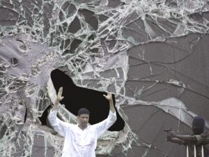 Yasin Abu Bakr surrendering to Trinidad and Tobago regiment forces in 1990